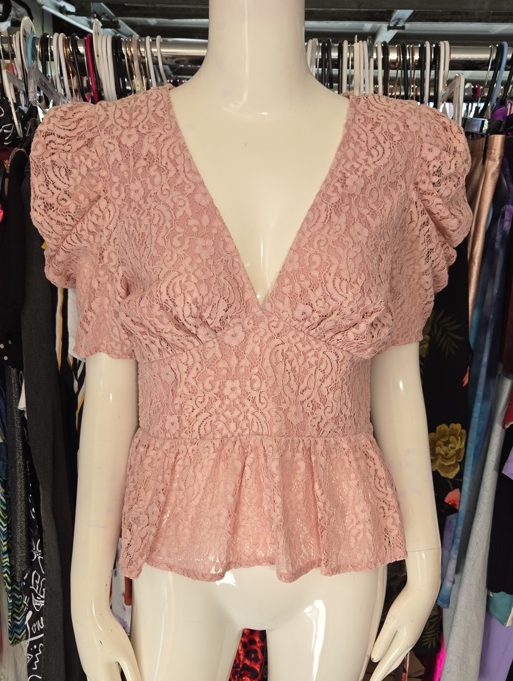 Jealous Tomato Dusty Rose Lace V-Neck Peplum Blouse